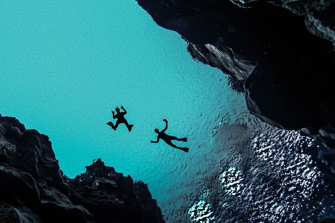 Silfra Drysuit Snorkeling with Free Photos - Meet on Location - Price and value at $140, what you are paying for