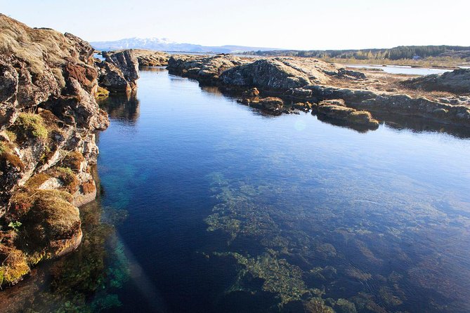 Silfra Drysuit Snorkeling with Free Photos - Meet on Location - Who should book this, and who should skip it
