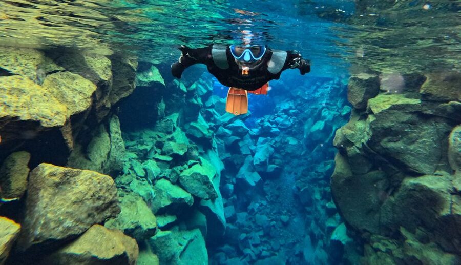 Silfra: Fissure Snorkeling Tour with Underwater Photos - Key highlights worth your attention