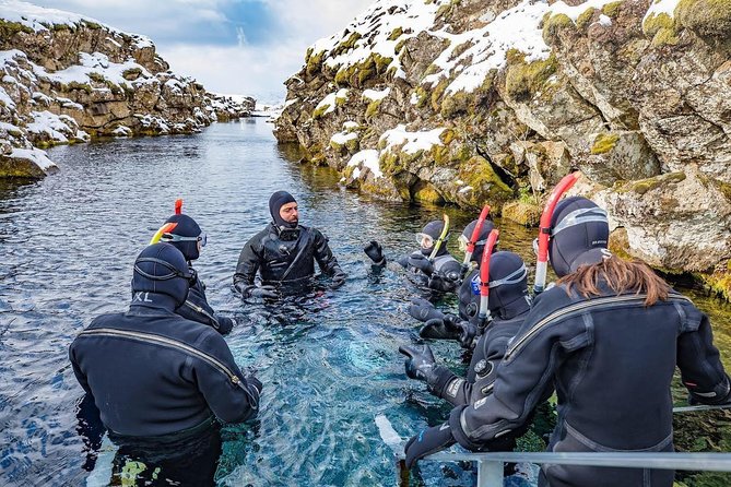 Silfra: Snorkeling Between Tectonic Plates Pick Up from Reykjavik - Guide Style Makes a Bigger Difference Than You’d Expect