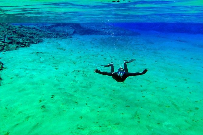 Silfra Wetsuit Snorkeling - Meet on Location | Free Photos - Gear and suit choice: wetsuit or drysuit, and how to stay comfortable