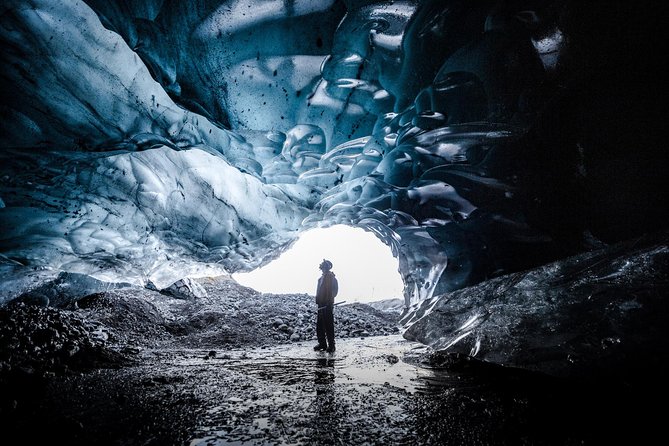 Skaftafell: Blue Ice Cave & Glacier Hike on Vatnajökull - Hike Across Falljökull: Crevasses, Ridges, and Moulins