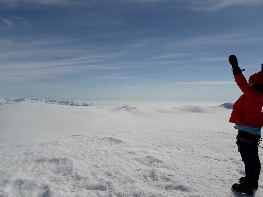 Skaftafell: Hvannadalshnjúkur Glacier Guided Hike - How hard is it really, and what you should do with that info