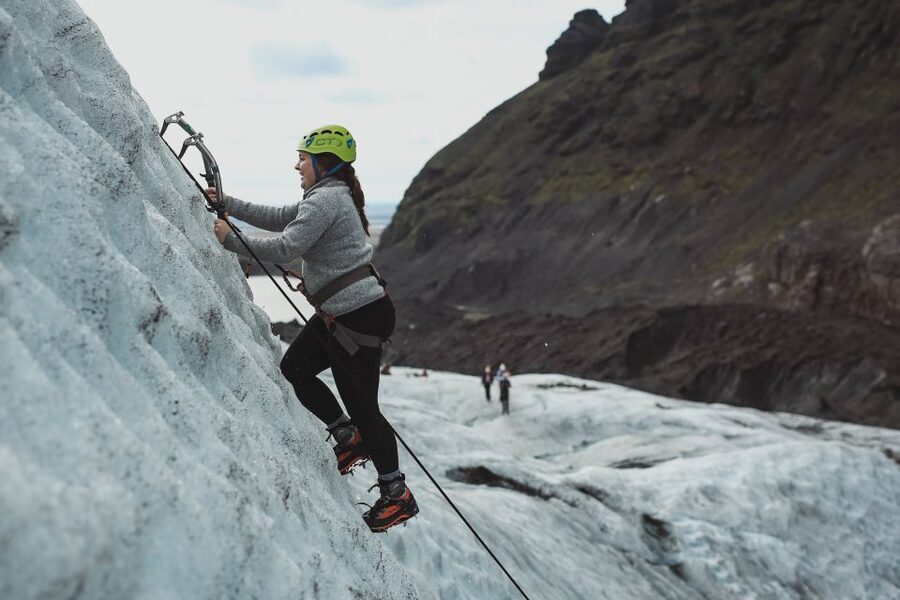 Skaftafell National Park: Falljokull Ice Climb and Hike - Why Falljökull ice climbing feels different from a hike