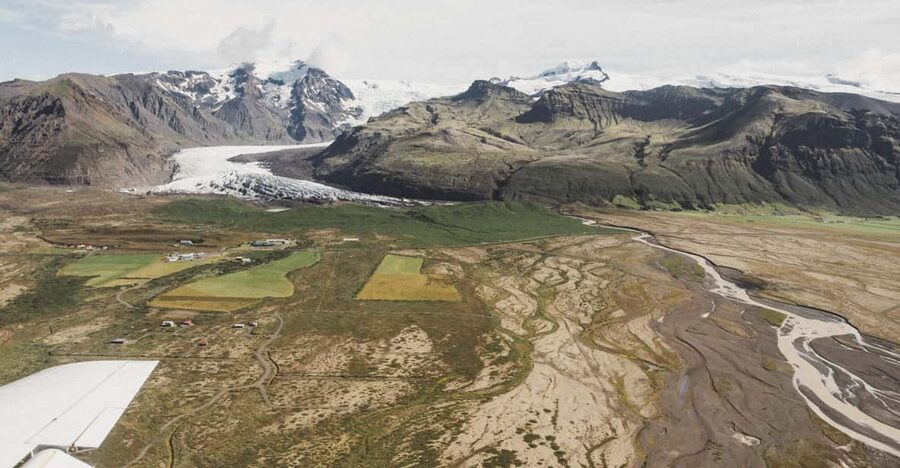 Skaftafell Nature Reserve: Highlights Scenic Airplane Tour - From Check-In to Tarmac: The Moment You Start Seeing the Whole Area