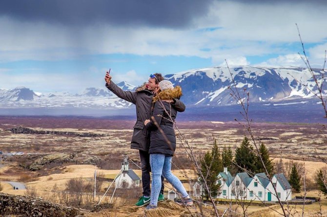 Small-group Golden Circle Classic Tour from Reykjavik - Golden Circle in one full day, without the chaos feeling