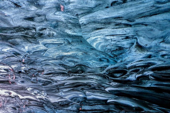 Small-Group Ice Cave Tour from Jökulsárlón - The role of the guide, and the names worth remembering