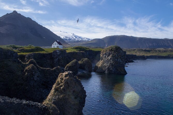 Snaefellsnes Small Group Tour with Homemade Meal from Reykjavik - Guides and stories: what makes the ride feel worth it