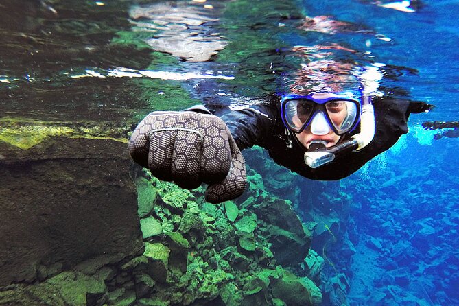 Snorkeling in Silfra & Fly Over Iceland Virtual Experience - Self-drive - Who this is for: swimming skills, English, and body limits