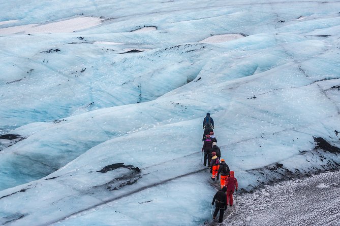 Sólheimajökull Glacier Hike - Small Group Blue Ice Adventure - The guide experience: why the best part is usually the person leading you