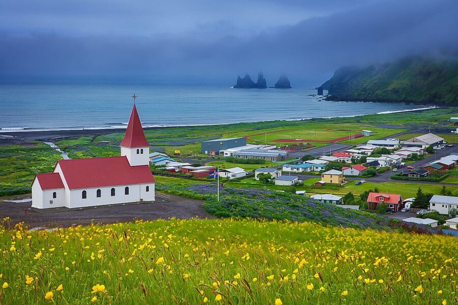 South Coast Classic: Full-Day Tour from Reykjavik - Guides, Audio, and Comfort on a Long Day Out