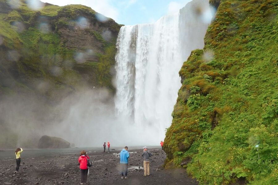 South Coast Classic: Full-Day Tour from Reykjavik - A Bus-Loaded Day of Waterfalls, Black Sand, and Ice