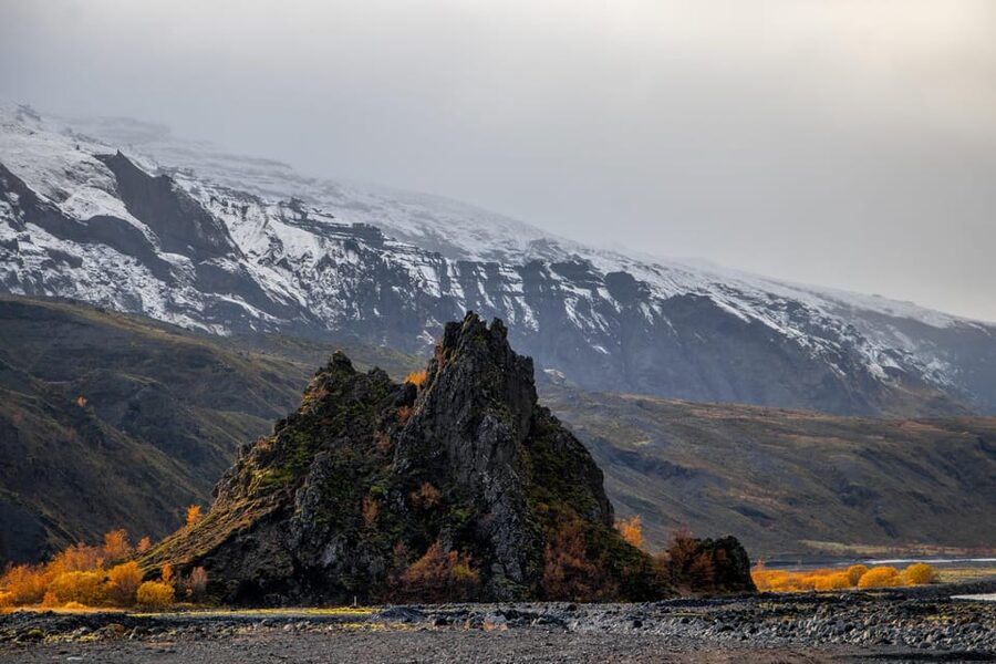 Super Jeep Private tour in Þórsmörk - Nauthúsagil waterfall hike, glacier views, and real photo time