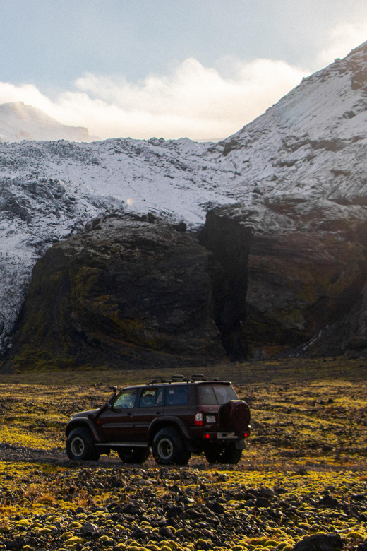 Super Jeep Private tour in Þórsmörk - Guide, languages, and the private group feel