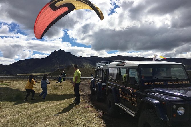 Tandem Paragliding over the Rugged Lava Fields at Blue Mountains - Control options: sit back, or try the basics with guidance