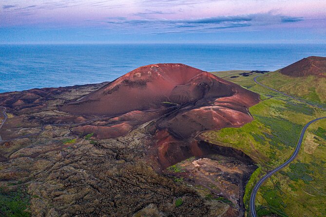 The Best of Vestmannaeyjar with Ebbi - Eldfell Volcano, the 1973 Eruption Story