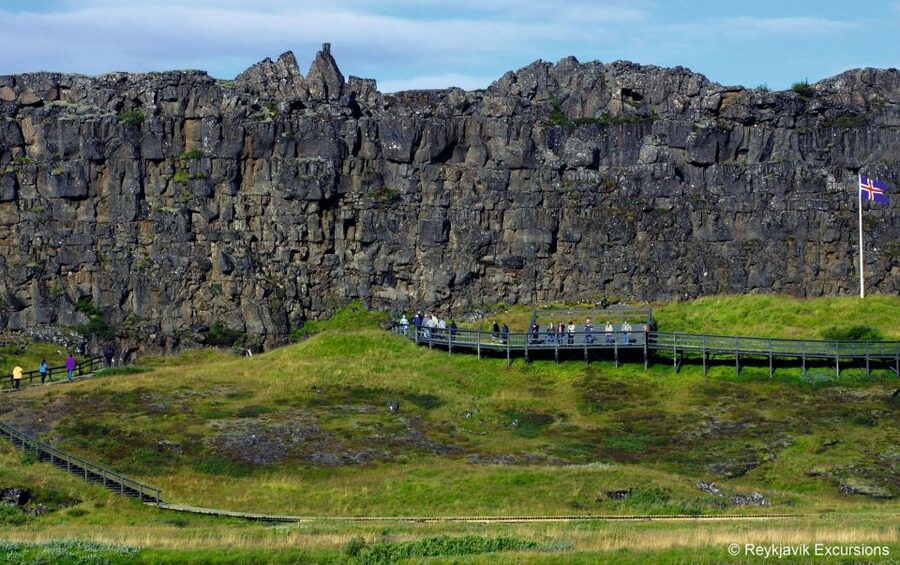 The Golden Circle & Hop On - Hop Off Combo Deal - Gullfoss waterfall and the Hvítá river’s drop