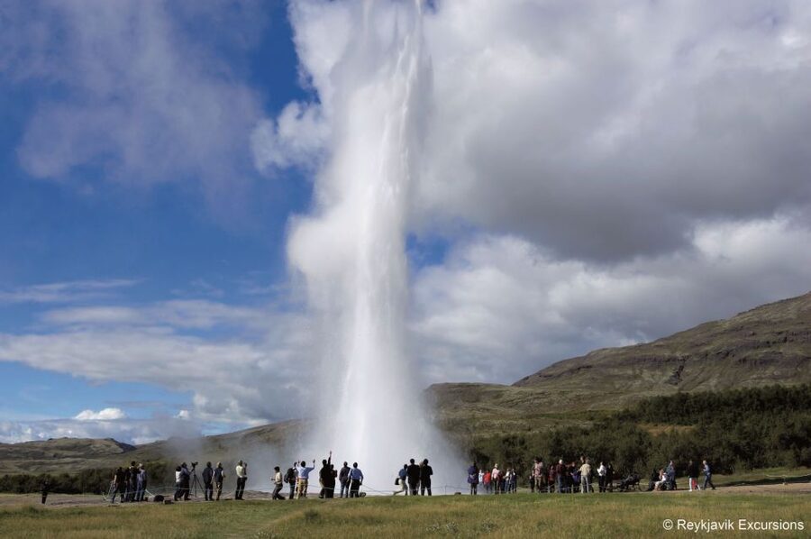 The Golden Circle & Hop On - Hop Off Combo Deal - How the afternoon Reykjavík Hop On, Hop Off should feel