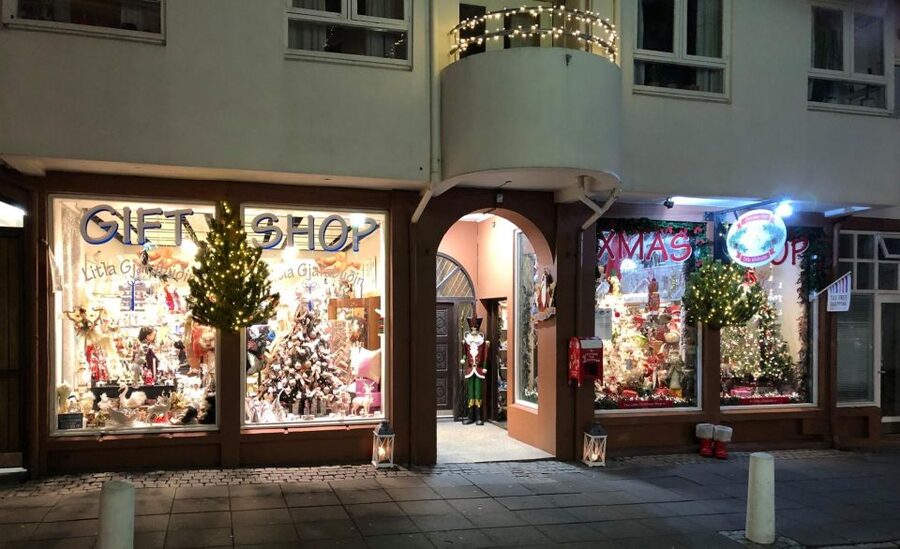 The Reykjavik Christmas Food Tour - Meeting point at Hlöllabátar Sandwich Shop, facing Ingólfstorg Square